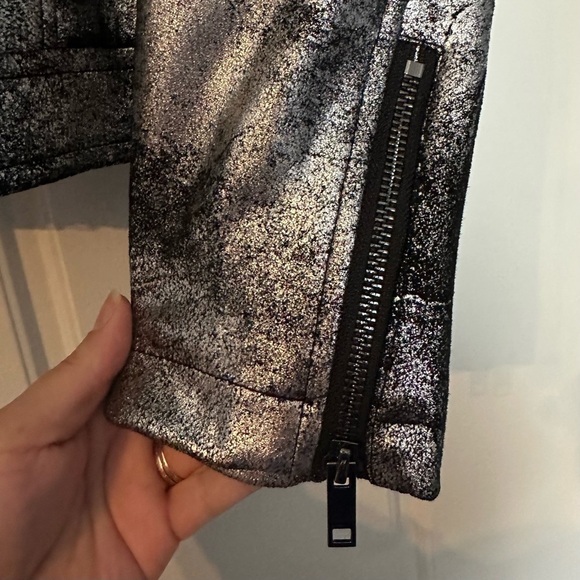 NWOT Rebecca Elliott Black and Silver Metallic Moto Jacket Size Large - Picture 3 of 4